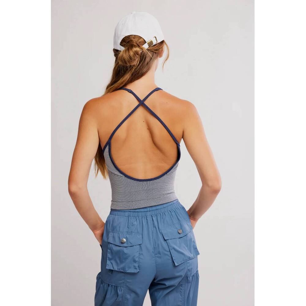 NEW FREE PEOPLE perfectly pleated plunge top in midnight navy - Picture 4 of 6
